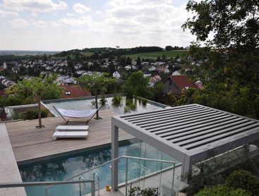 Bio-Pool in Deutschland auf Garagendach