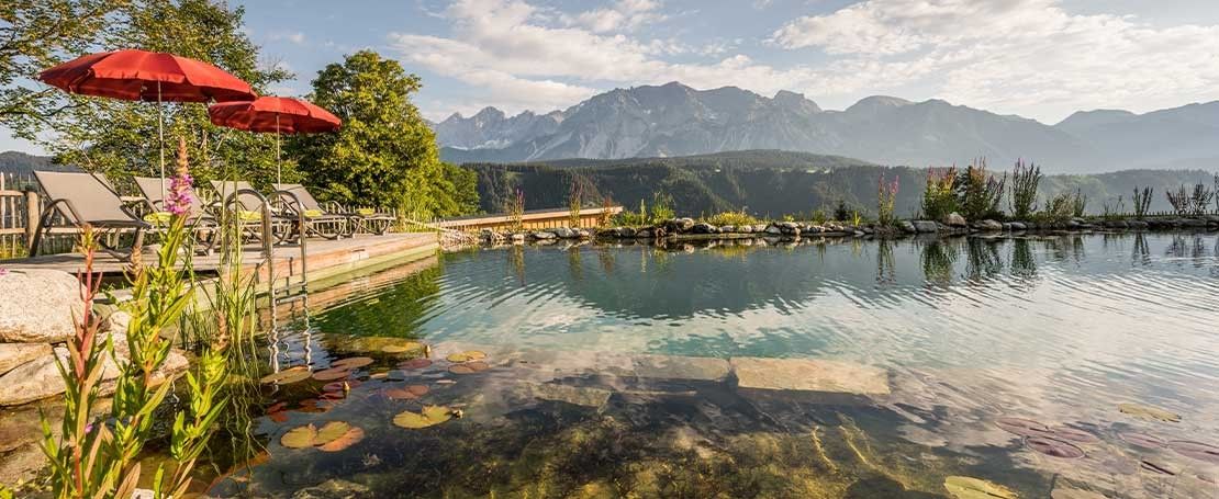 Einzigartige Technik von Biotop fuer glasklares Wasser auch bei Hotelanlagen