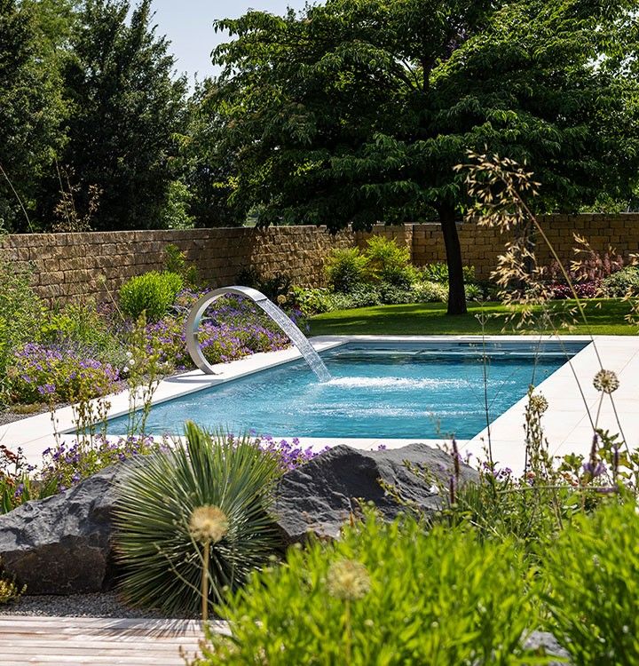 Leidenfrost FVK Fertigbecken Leidenfrost FVK Fertigbecken mit Biotop Living Pool Technik