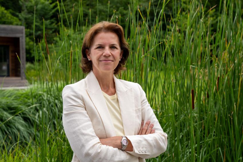 zeigt Marion Hanek, die Geschaeftsfuehrerin von Biotop P&P International GmbH