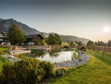 Schwimmteich Hotel Bacherhof – Ramsau am Dachstein